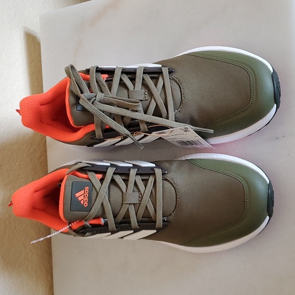 NWOB Women's Adidas EQ21 Run 2.0J size 6 - Picture 16 of 17